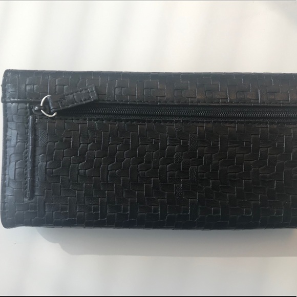 Tahari Vegan Leather Wallet - Picture 7 of 7